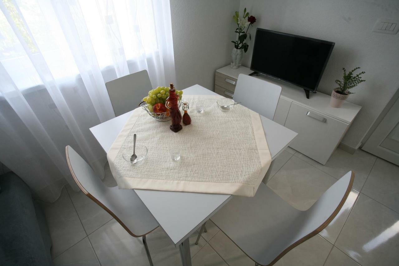 Apartman Fantasy Trogir Ngoại thất bức ảnh